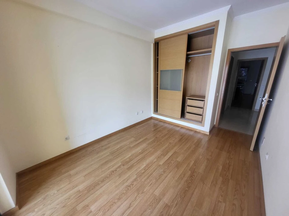 Apartamento T2 para Venda em Portimão Foto 12