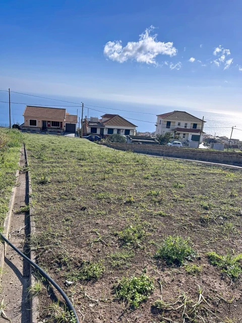 Terreno para Venda em Canhas
