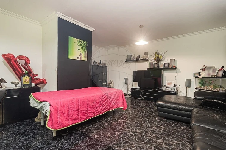 Moradia T3 para Venda em Camarate, Unhos e Apelação Foto 13