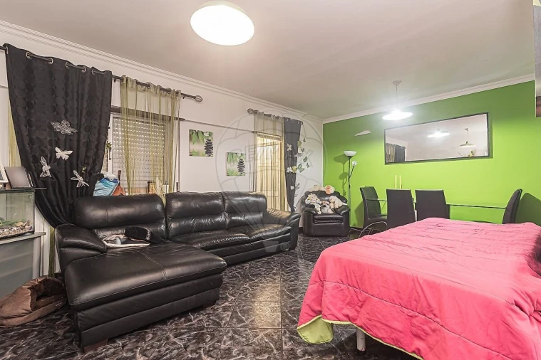 Moradia T3 para Venda em Camarate, Unhos e Apelação