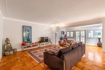 Apartamento T4 para Venda em São Vicente