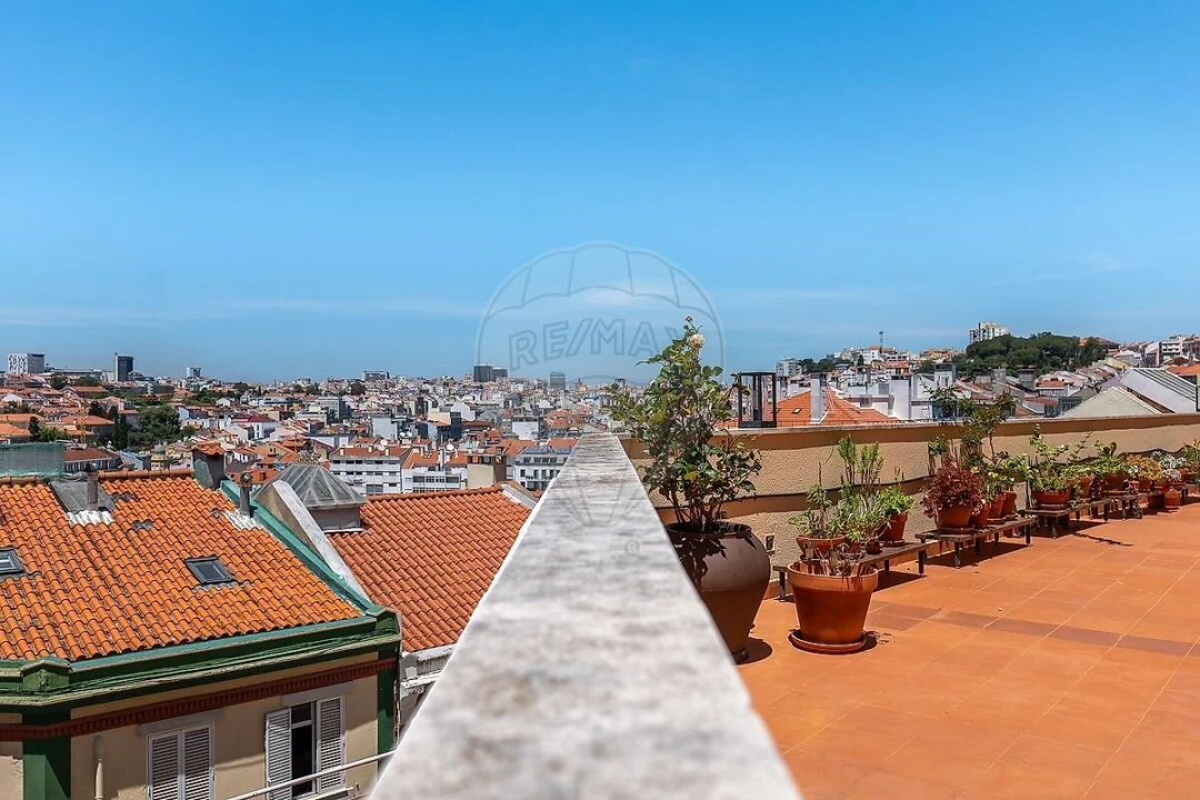 Apartamento T4 para Venda em São Vicente Foto 8