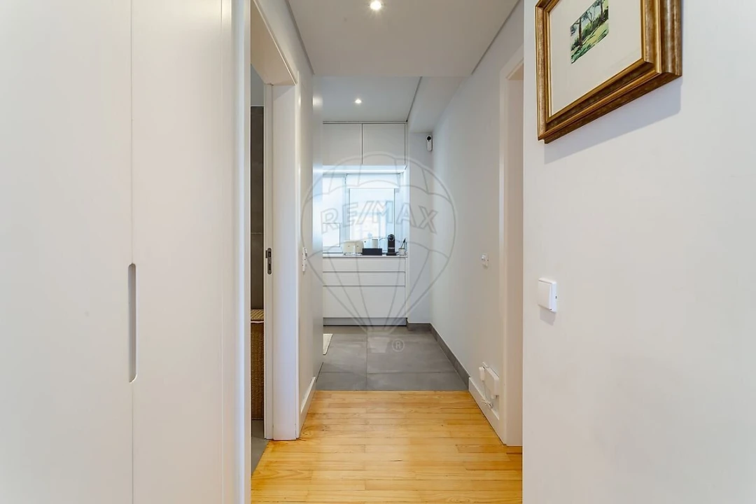 Apartamento T2 para Venda em Alvalade Foto 11