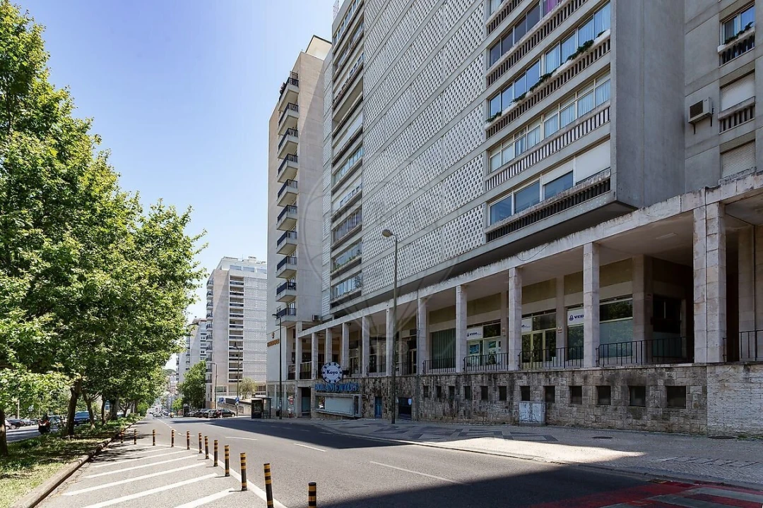 Apartamento T2 para Venda em Alvalade Foto 34