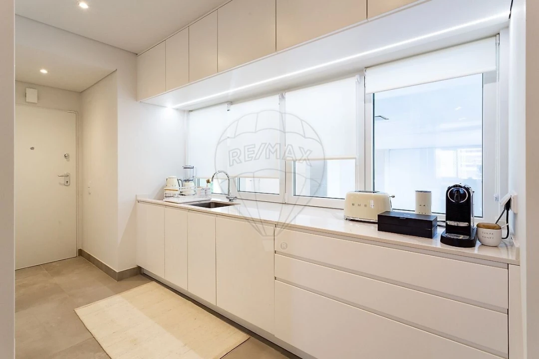 Apartamento T2 para Venda em Alvalade Foto 14