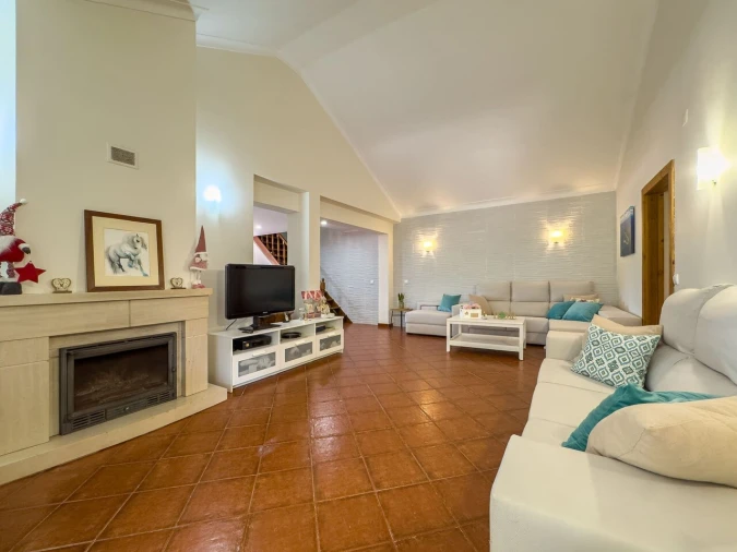 Moradia T4 para Venda em Mafra Foto 4