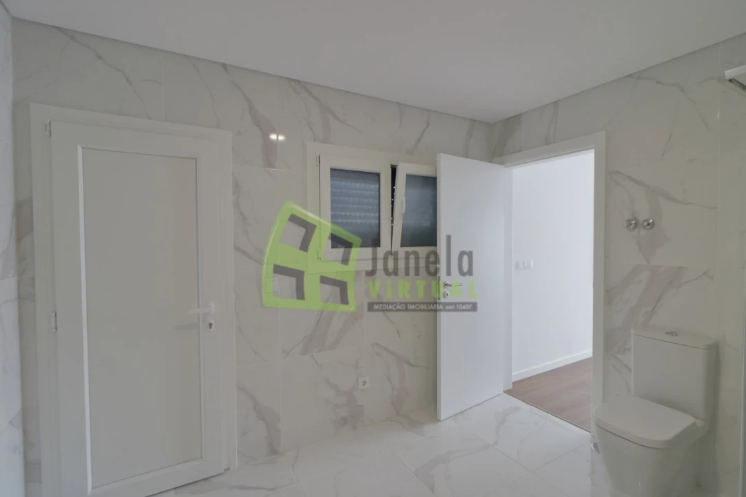 Moradia T3 para Venda em Fernao Ferro Foto 12