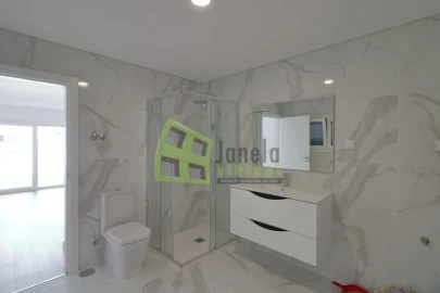 Moradia T3 para Venda em Fernao Ferro