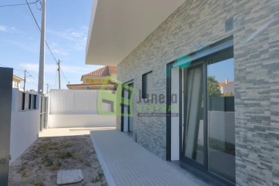 Moradia T3 para Venda em Fernao Ferro