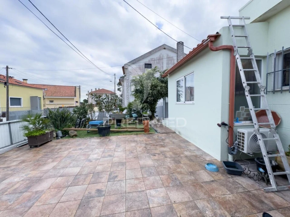 Moradia T4 para Venda em Charneca de Caparica e Sobreda Foto 30