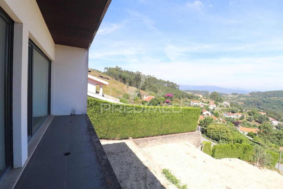 Moradia T4 para Venda em Carreiras (São Miguel) e Carreiras (Santiago) Foto 23