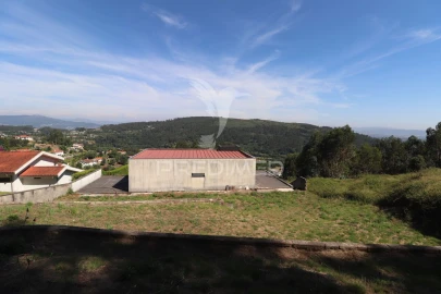 Moradia T4 para Venda em Carreiras (São Miguel) e Carreiras (Santiago)
