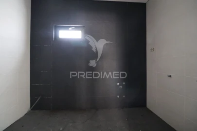 Moradia T4 para Venda em Carreiras (São Miguel) e Carreiras (Santiago)