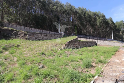 Moradia T4 para Venda em Carreiras (São Miguel) e Carreiras (Santiago)