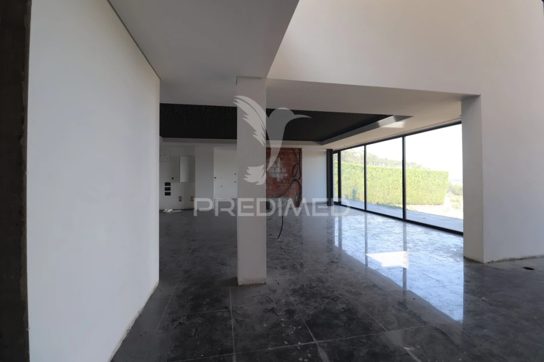 Moradia T4 para Venda em Carreiras (São Miguel) e Carreiras (Santiago) Foto 4