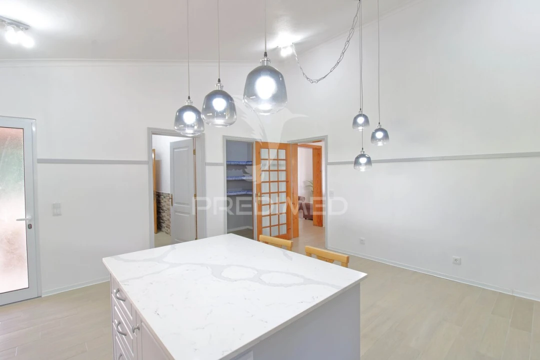 Moradia T3 para Venda em Porto Judeu Foto 19