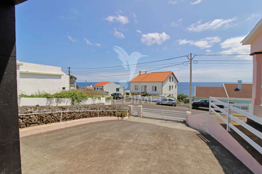 Moradia T3 para Venda em Porto Judeu Foto 26