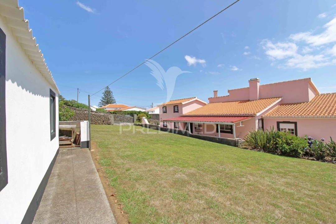 Moradia T3 para Venda em Porto Judeu Foto 31