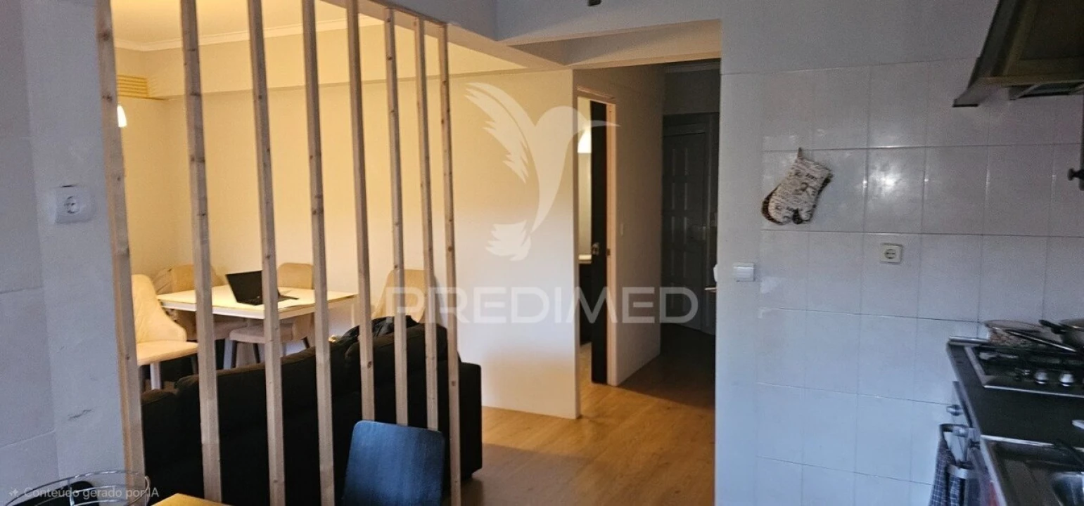Apartamento T1 para Venda em Rio de Mouro Foto 4
