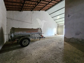 Armazém para Venda em Castro Verde e Casével