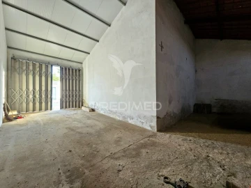 Armazém para Venda em Castro Verde e Casével