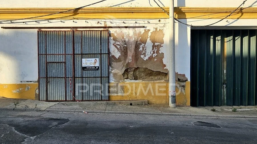 Armazém para Venda em Castro Verde e Casével