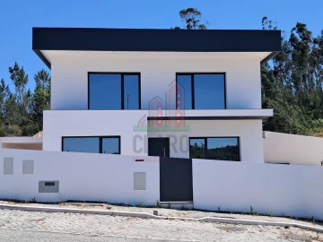 Moradia T4 para Venda em Ansião