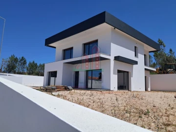 Moradia T4 para Venda em Ansião