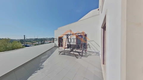 Apartamento T3 para Venda em Casal de Cambra