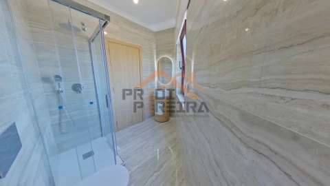 Apartamento T3 para Venda em Casal de Cambra