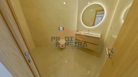 Apartamento T3 para Venda em Casal de Cambra