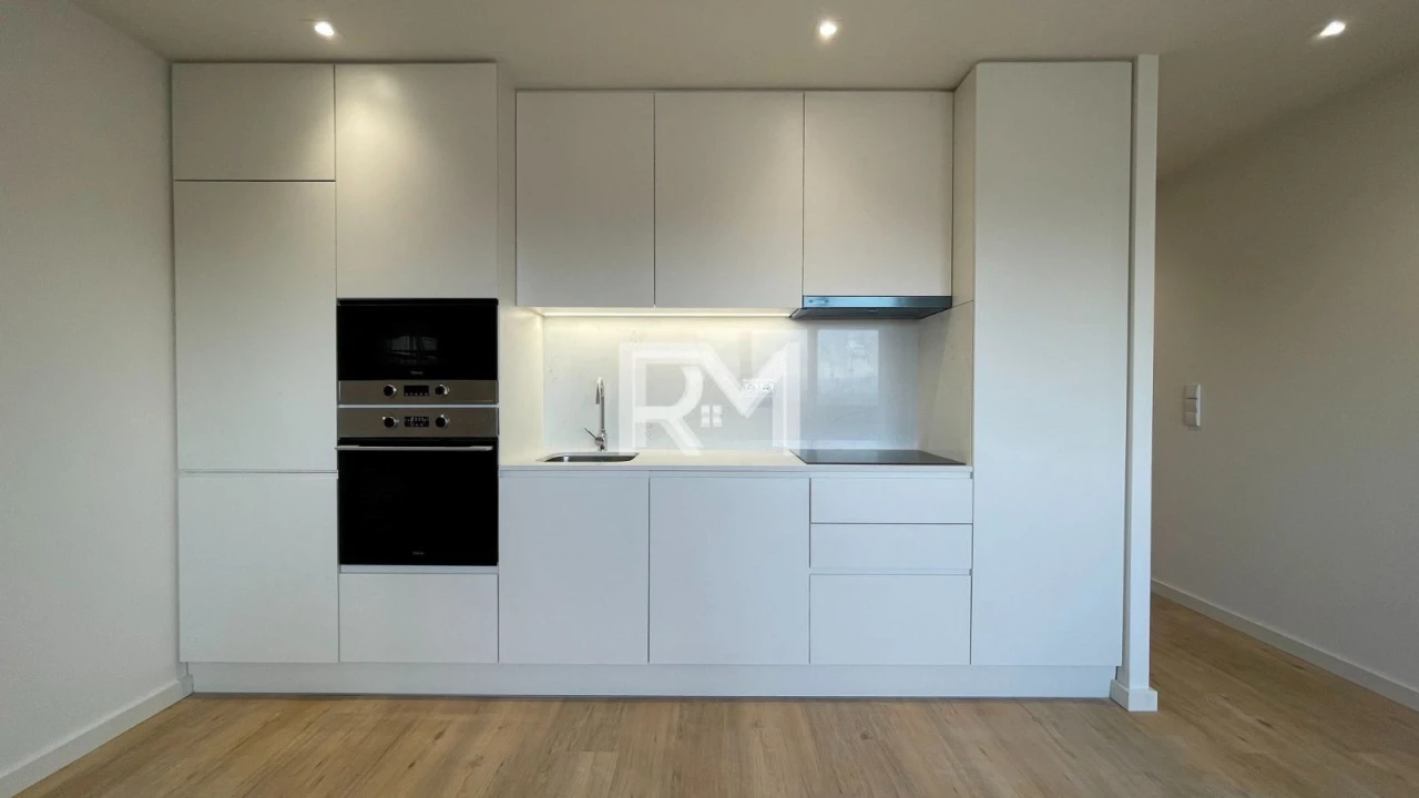 Apartamento T2 para Arrendamento em Campanhã Foto 5