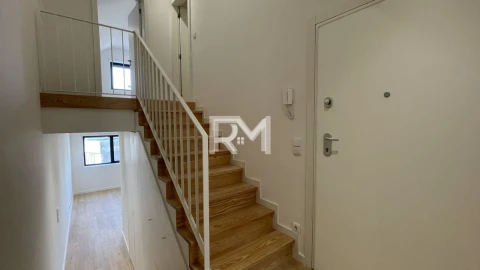 Apartamento T2 para Arrendamento em Campanhã