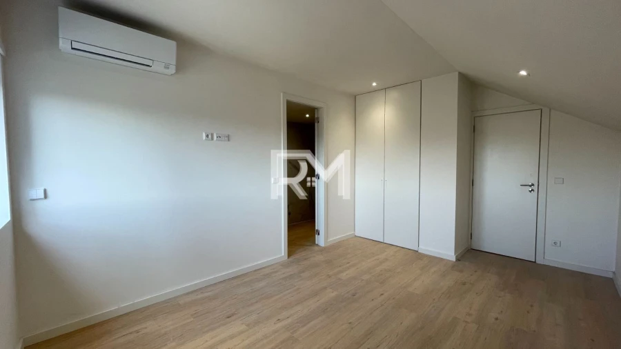 Apartamento T2 para Arrendamento em Campanhã Foto 15