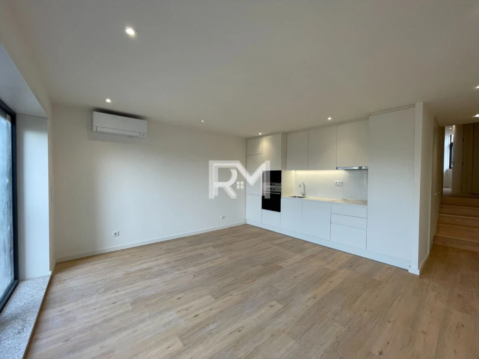Apartamento T1 para Arrendamento em Campanhã Foto 1