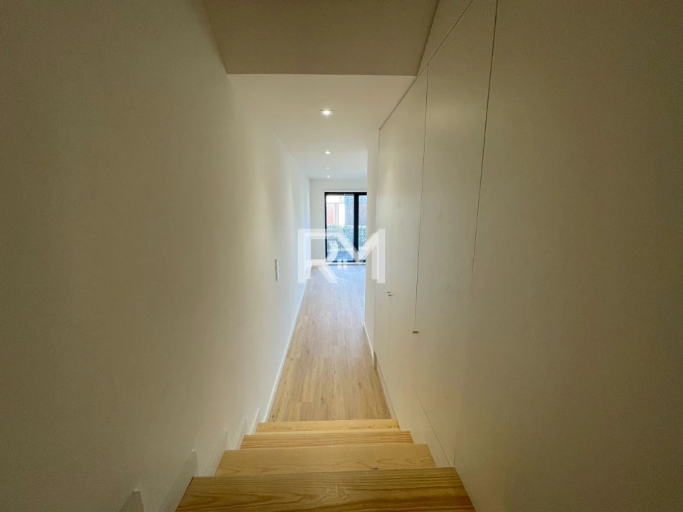 Apartamento T1 para Arrendamento em Campanhã Foto 12