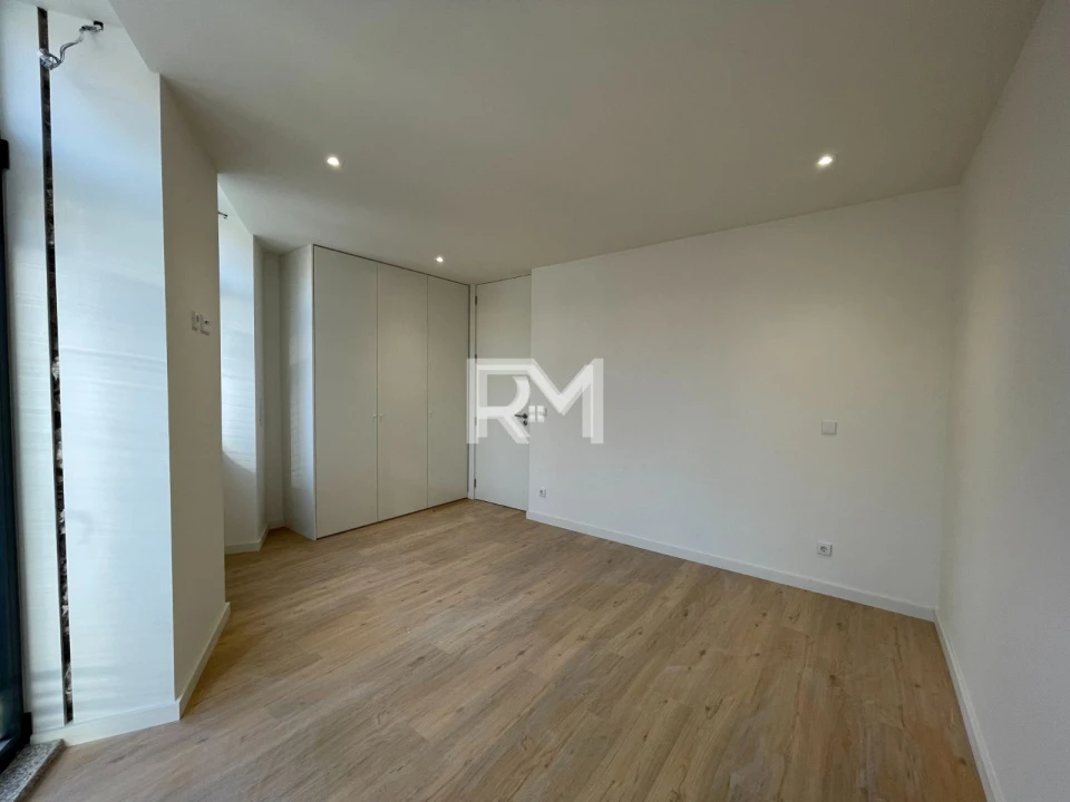 Apartamento T1 para Arrendamento em Campanhã Foto 14