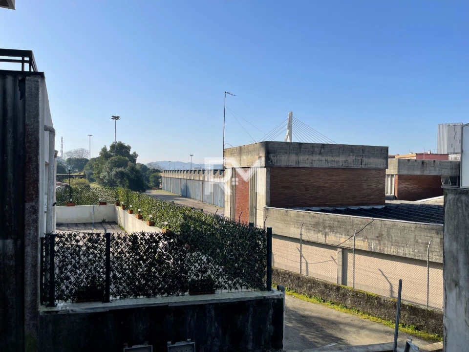 Apartamento T1 para Arrendamento em Campanhã Foto 21