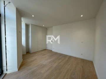 Apartamento T1 para Arrendamento em Campanhã