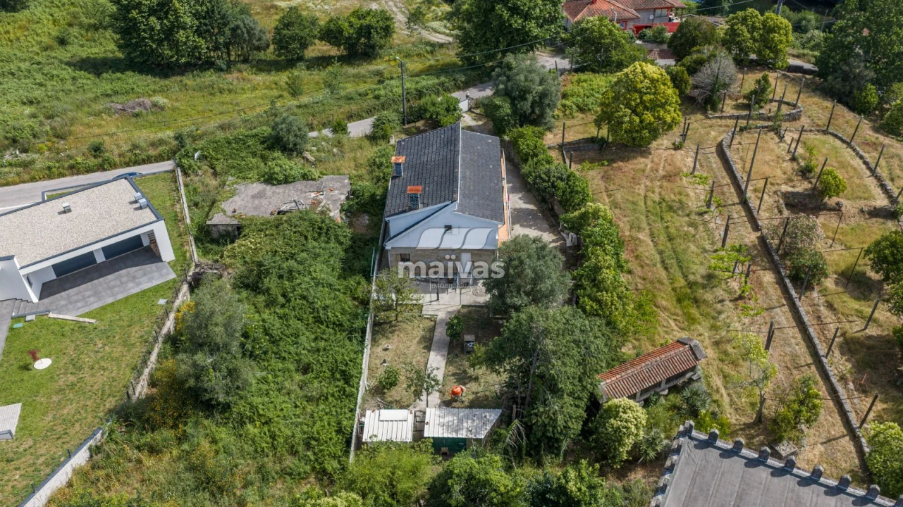 Moradia T5 para Venda em Coucieiro Foto 35