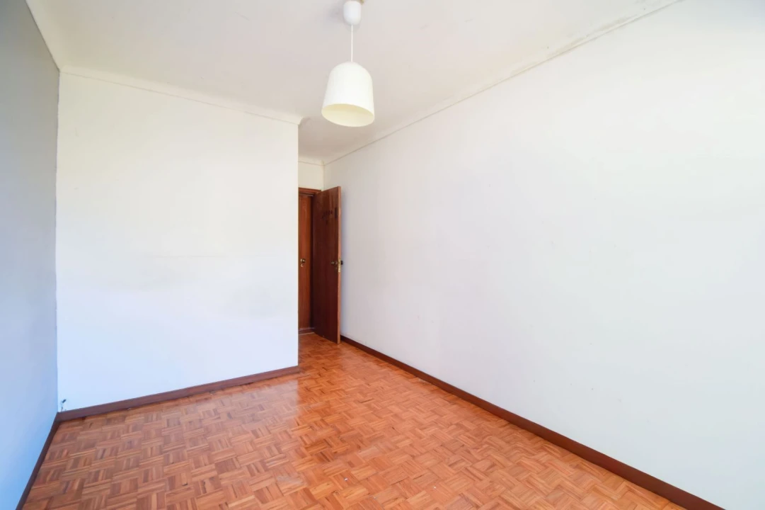 Apartamento T2 para Venda em Algueirão-Mem Martins Foto 8