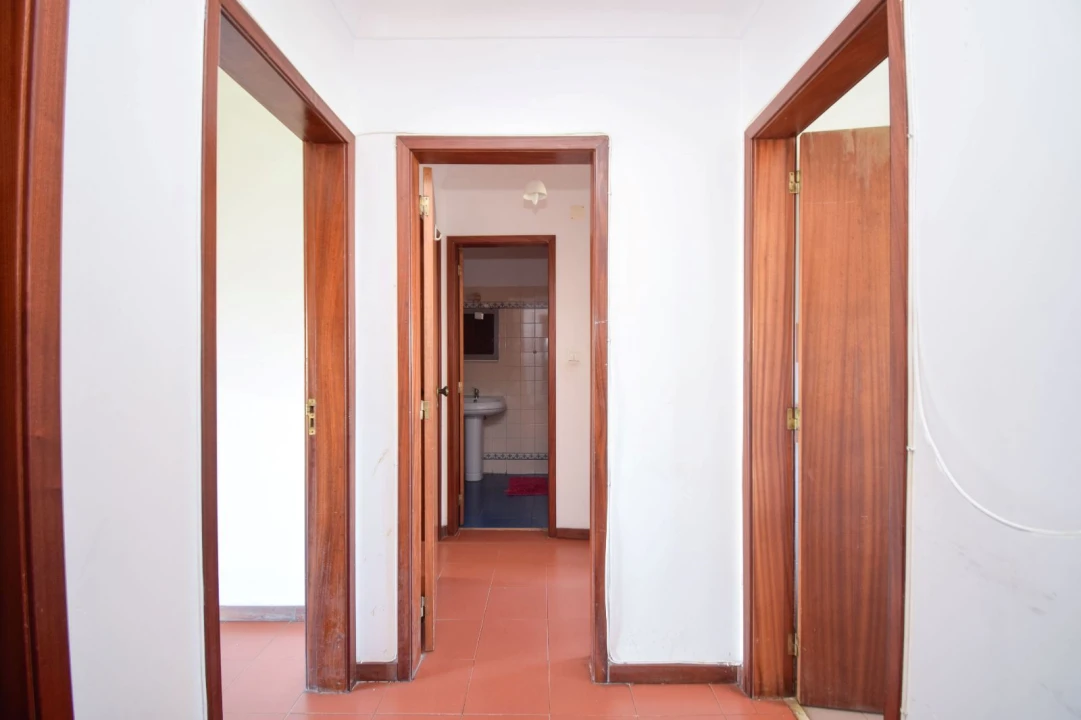 Apartamento T2 para Venda em Algueirão-Mem Martins Foto 12