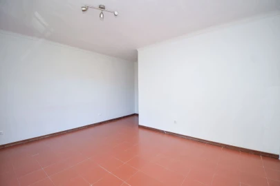 Apartamento T2 para Venda em Algueirão-Mem Martins