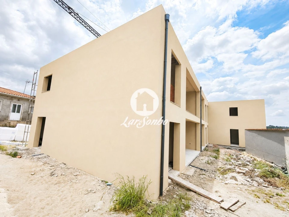 Apartamento T2 para Venda em Manhente Foto 2