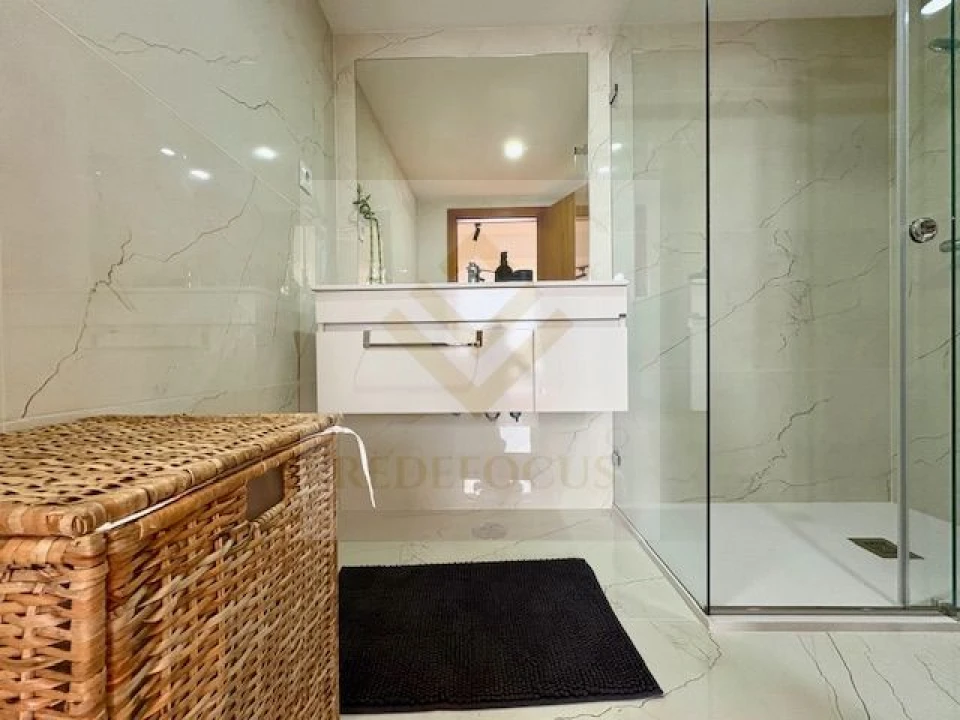 Apartamento T0 para Venda em Esmoriz Foto 13