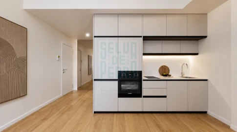 Apartamento T0 para Venda em Mafamude e Vilar do Paraíso