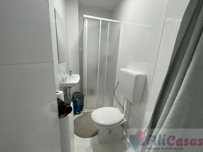 Apartamento T0 para Venda em Esmoriz Foto 11