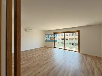Apartamento T3 para Venda em Real, Dume e Semelhe