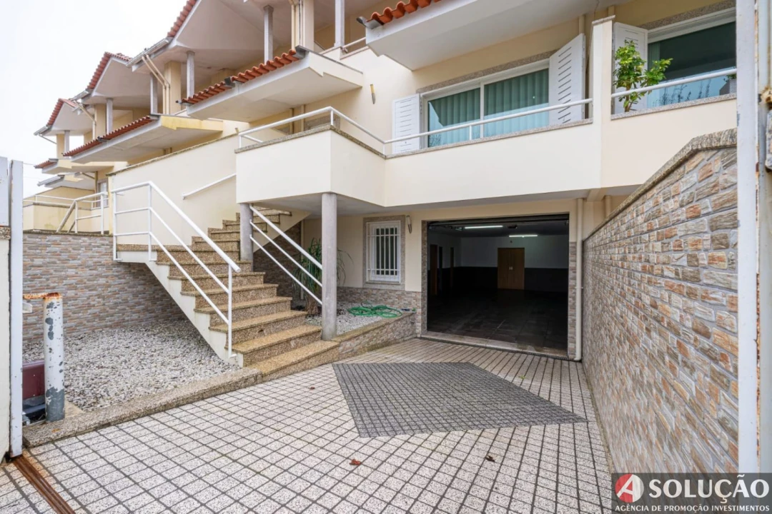 Moradia T3 para Venda em O. Azeméis, Riba-Ul, Ul, Macinhata Seixa, Madail Foto 27