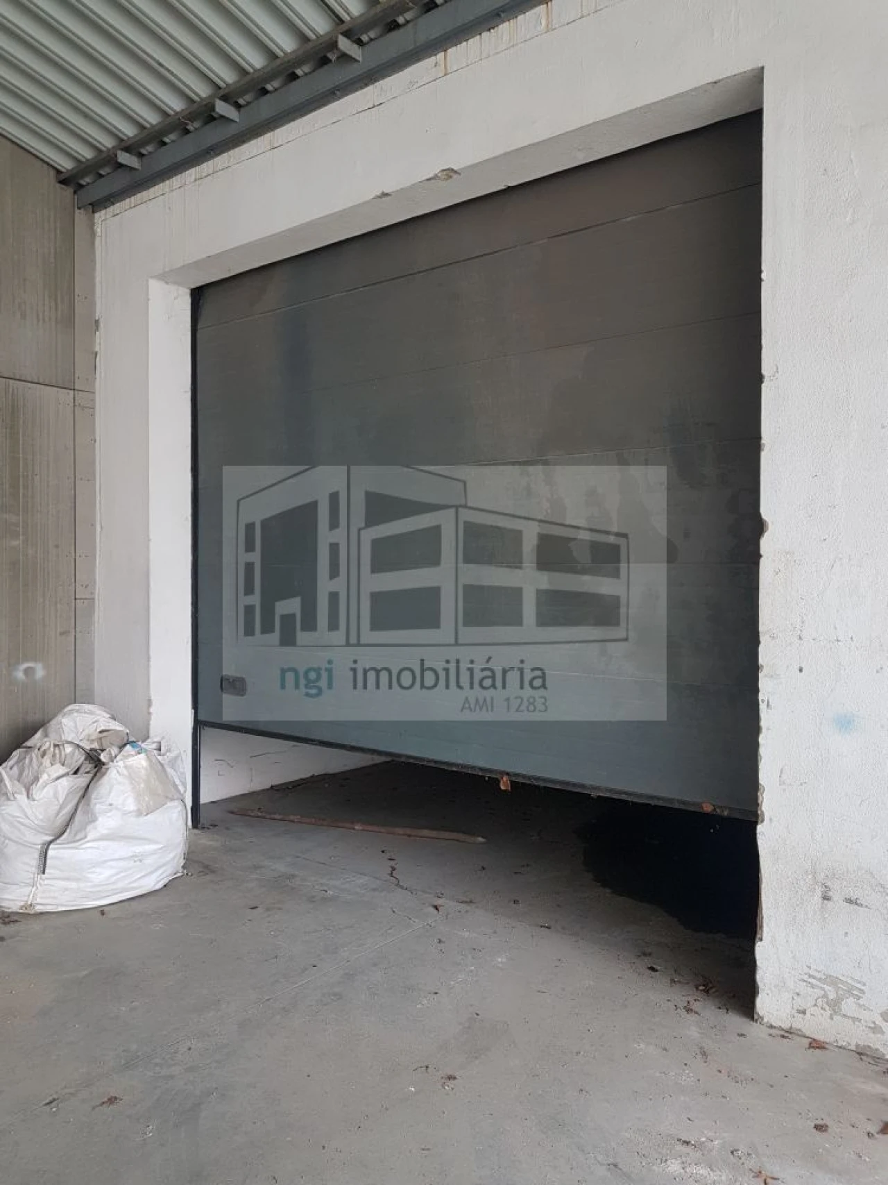 Loja para Arrendamento em Póvoa de Santa Iria e Forte da Casa Foto 2
